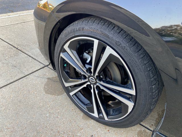 Used 2020 Nissan Sentra SR w/ Premium Package FWD image 25