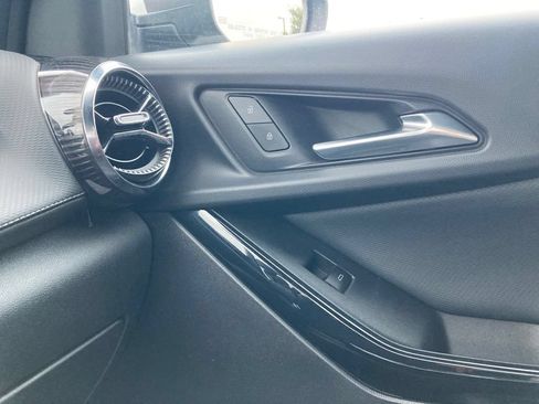 Used 2025 Chevrolet Equinox LT w/ Convenience Package II FWD image 29