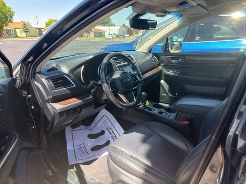 Used 2018 Subaru Outback 2.5i Limited AWD/4WD image 4
