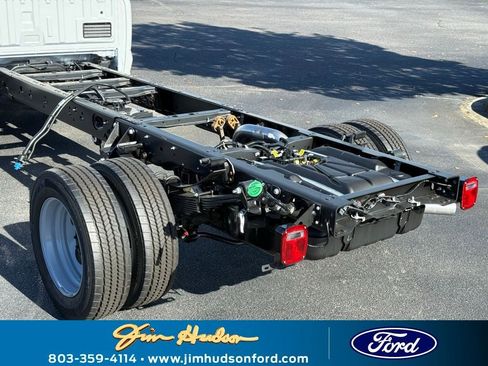 New 2026 Ford F550 2WD Regular Cab Super Duty image 6