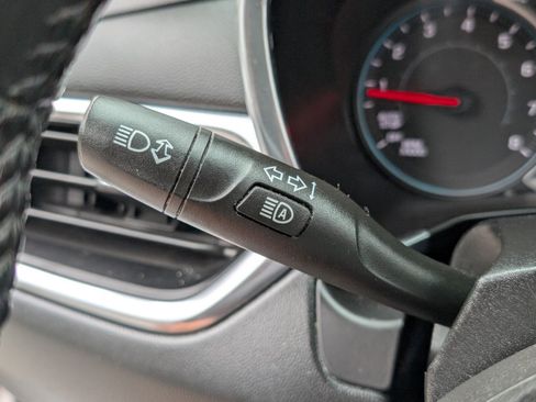 Used 2020 Chevrolet Equinox LT image 35