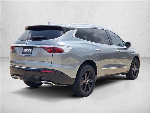 Used 2023 Buick Enclave Essence w/ Experience Buick Package FWD image 5