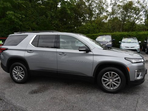 Used 2023 Chevrolet Traverse LT w/ LPO, Cargo Package AWD/4WD image 42