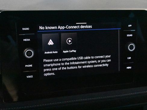 New 2026 Volkswagen Taos SE FWD image 8