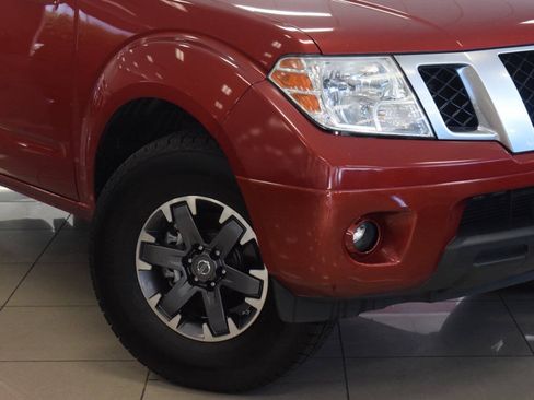 Used 2015 Nissan Frontier Desert Runner RWD image 5