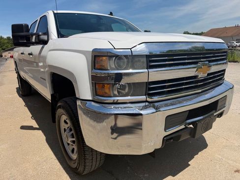 Used 2015 Chevrolet Silverado 2500 W/T w/ WT Convenience Package AWD/4WD image 14