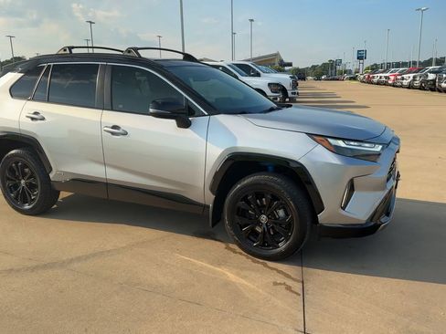 Used 2023 Toyota RAV4 XSE image 9