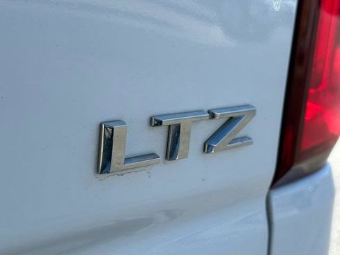 Used 2022 Chevrolet Silverado 1500 LTZ image 22