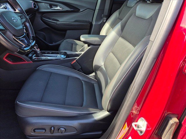 Used 2021 Chevrolet TrailBlazer RS w/ Sun and Liftgate Package FWD image 14