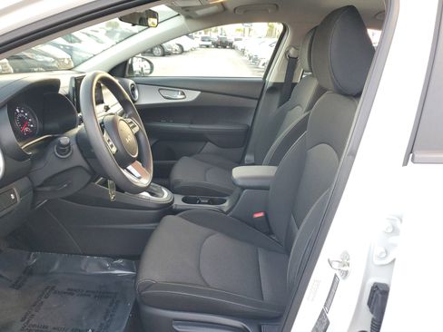Used 2024 Kia Forte LXS image 11