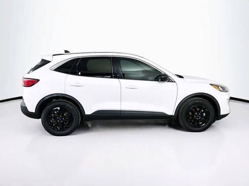 Certified 2022 Ford Escape SE w/ Cold Weather Package image 25