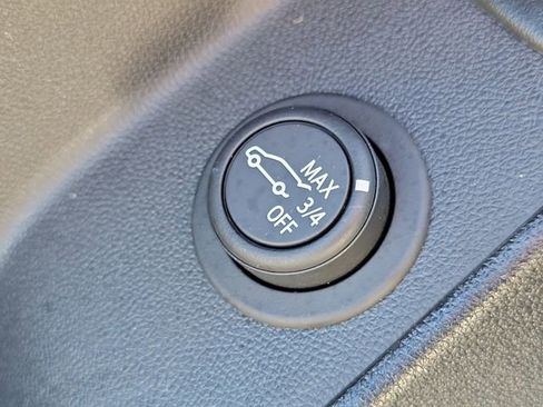 Certified 2024 Chevrolet Equinox Premier image 13