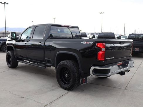 Used 2024 Chevrolet Silverado 3500 LTZ AWD/4WD image 4