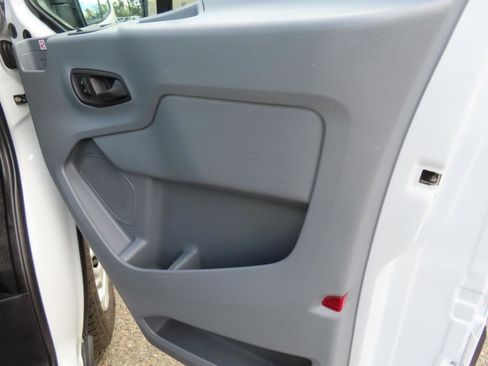 Used 2019 Ford Transit 250 130 Low Roof image 12