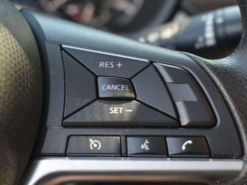Used 2025 Nissan Altima 2.5 SV FWD image 14