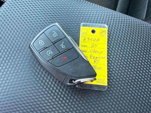 Used 2025 Chevrolet Equinox RS AWD/4WD image 43