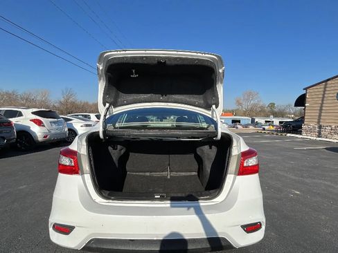 Used 2017 Nissan Sentra SV FWD image 34