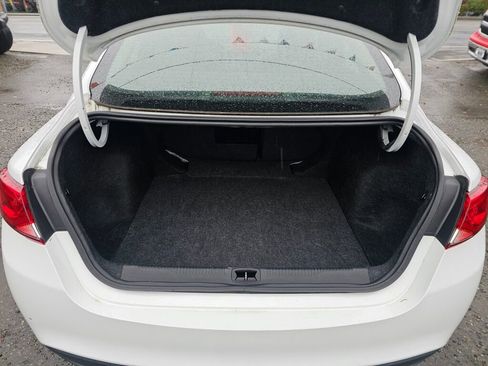 Used 2016 Chrysler 200 LX image 18