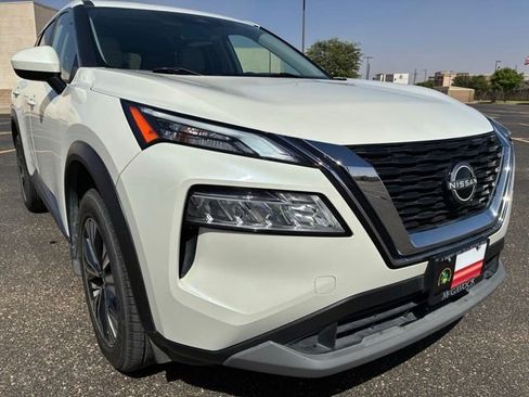 Certified 2023 Nissan Rogue SV FWD image 8