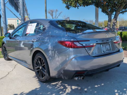 Certified 2025 Toyota Camry SE image 8
