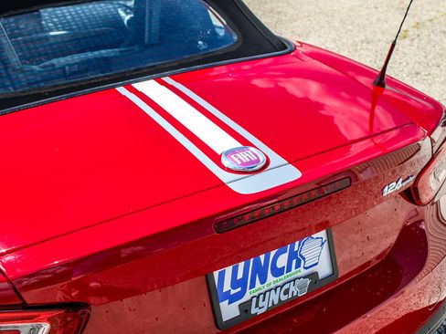 Used 2019 FIAT 124 Spider Classica RWD image 13