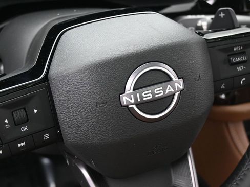 New 2026 Nissan Pathfinder Platinum image 13