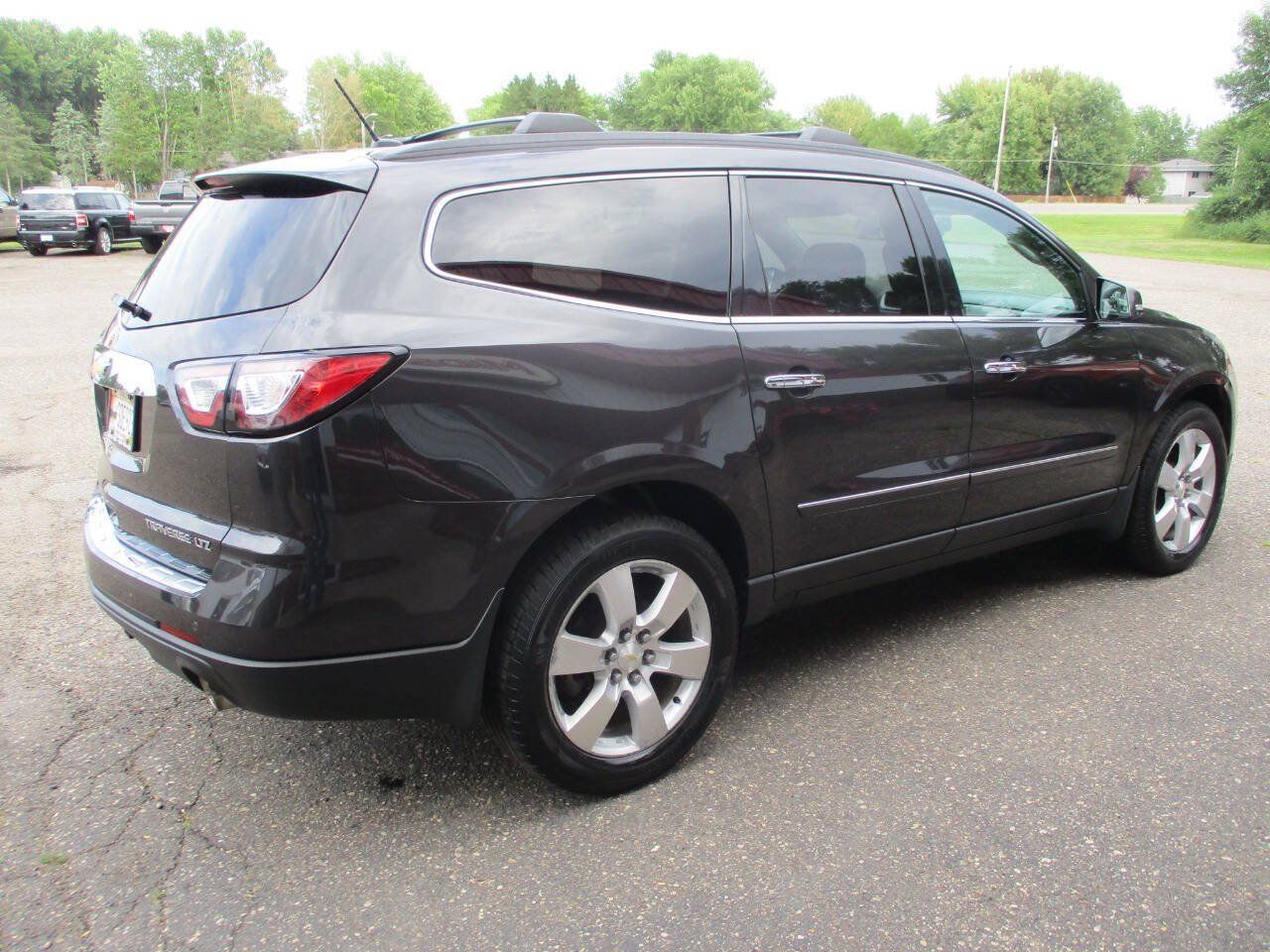 Used 2013 Chevrolet Traverse LTZ AWD/4WD image 11