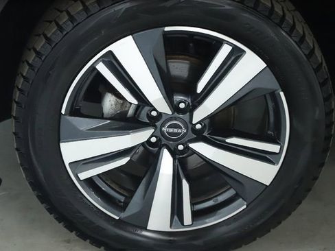 Used 2022 Nissan Rogue SL w/ SL Premium Package image 38