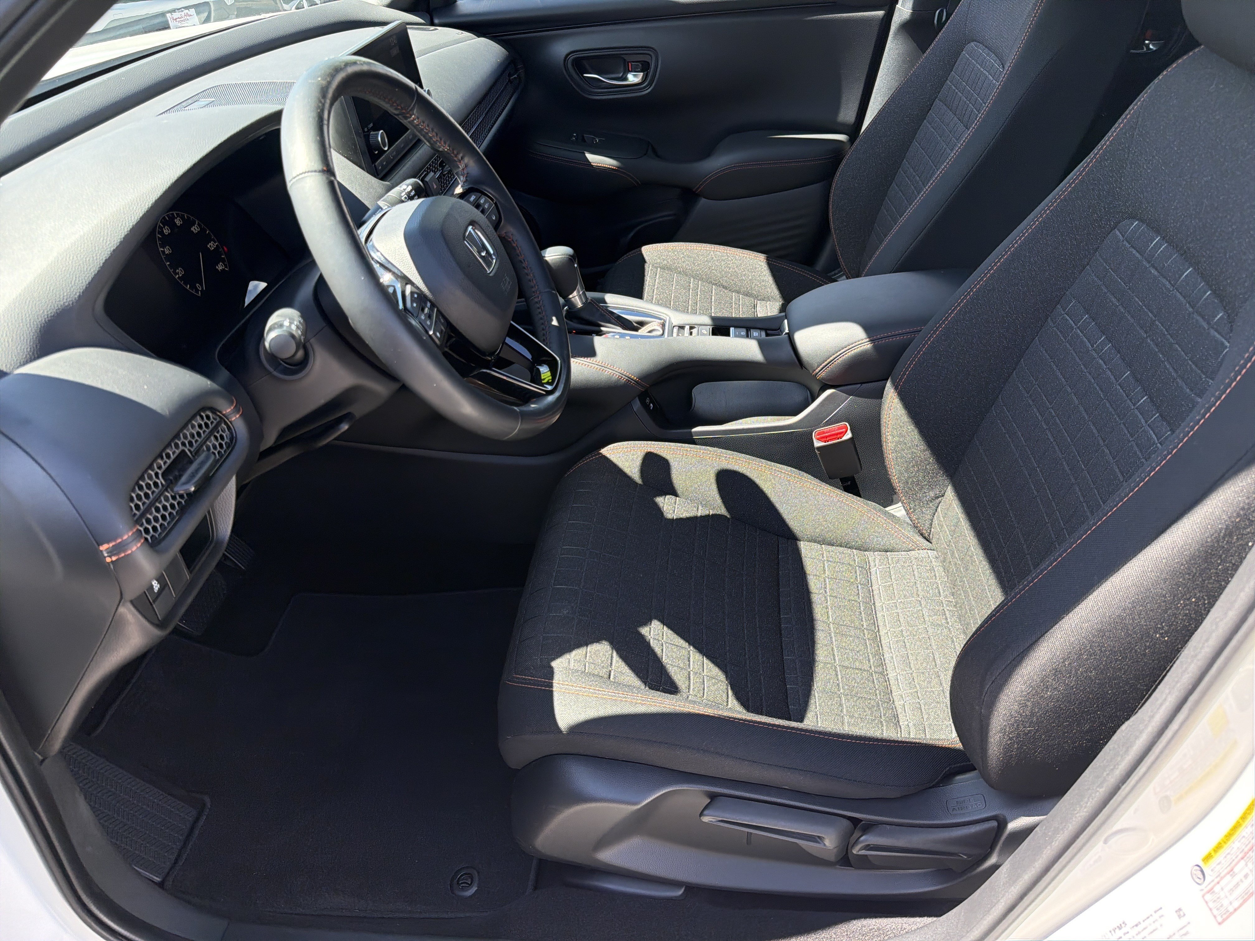 Used 2024 Honda HR-V Sport image 18