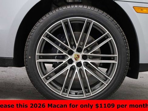 Certified 2026 Porsche Macan image 12
