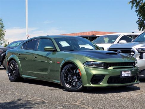 Used 2022 Dodge Charger Scat Pack image 2