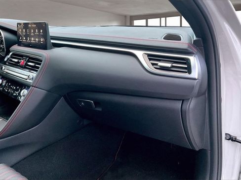 Used 2025 Genesis G70 2.5T w/ Sport Prestige Package image 25