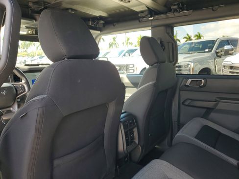 Used 2025 Ford Bronco Big Bend image 13