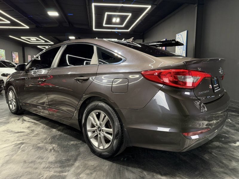 Used 2017 Hyundai Sonata SE FWD image 7