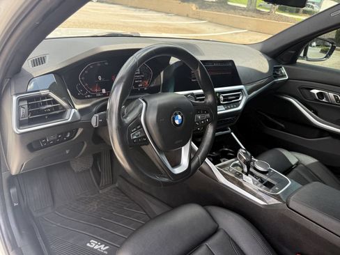 Used 2020 BMW 330i Sedan w/ Convenience Package RWD image 16