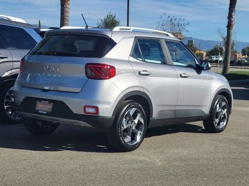 New 2026 Hyundai Venue SEL image 2