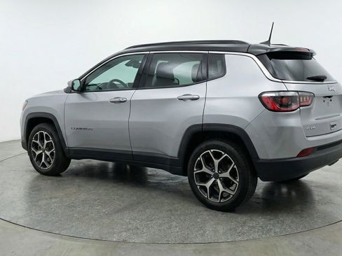 Used 2025 Jeep Compass Limited AWD/4WD image 6
