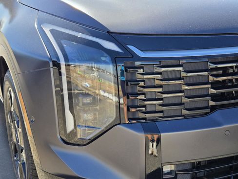 New 2026 Kia Sportage SX FWD image 3