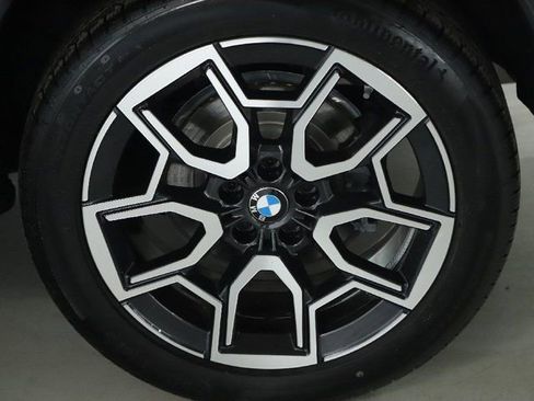 Used 2025 BMW X1 xDrive28i w/ Technology Package image 44