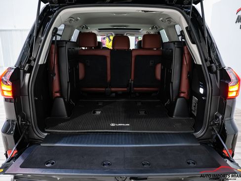 Used 2021 Lexus LX 570 4WD w/ Luxury Package image 70