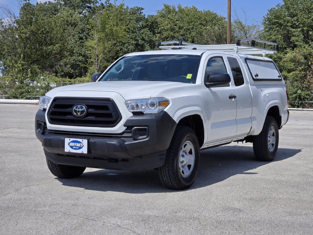 Used 2022 Toyota Tacoma SR RWD image 3