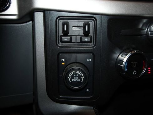 Used 2021 Ford F150 XLT w/ Equipment Group 302A High image 16