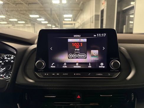 Used 2022 Nissan Rogue SV w/ SV Premium Package AWD/4WD image 12