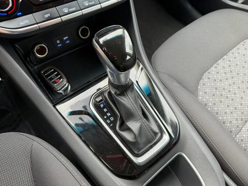 Used 2019 Hyundai Ioniq Blue FWD image 37