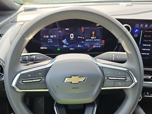 New 2026 Chevrolet Equinox EV LT FWD image 17