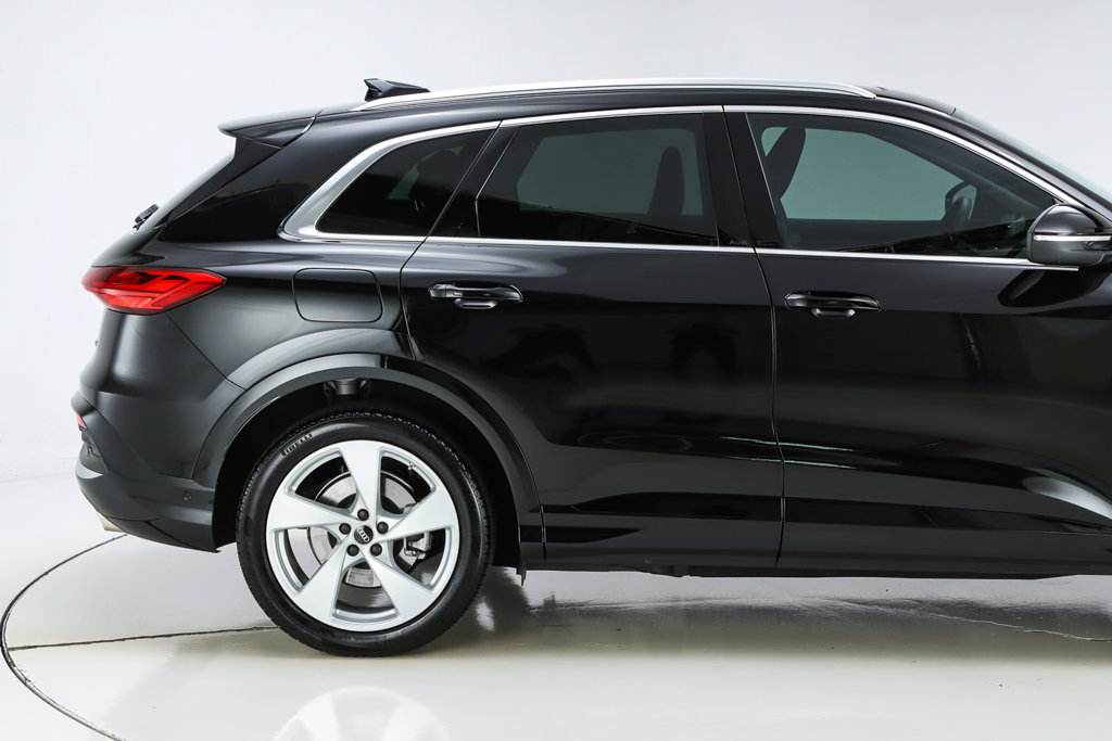 Used 2025 Audi Q5 Prestige AWD/4WD image 24