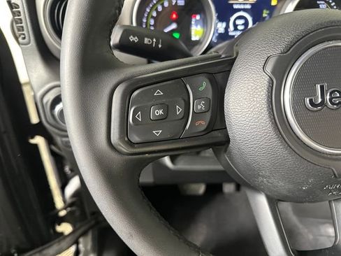 Used 2023 Jeep Wrangler Unlimited image 15