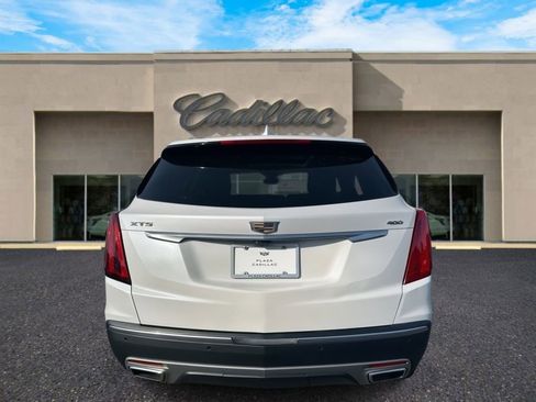Used 2020 Cadillac XT5 Premium Luxury image 4