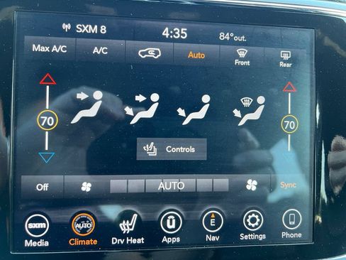 Used 2022 Jeep Grand Cherokee Laredo X AWD/4WD image 37