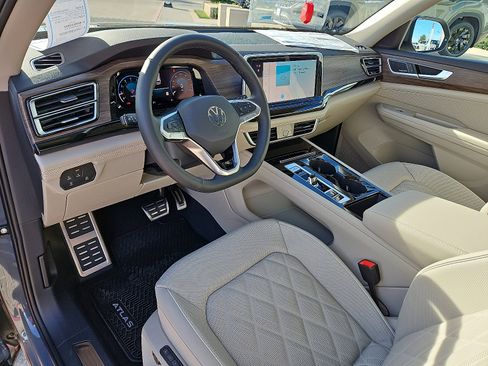 New 2026 Volkswagen Atlas SEL Premium R-Line image 14